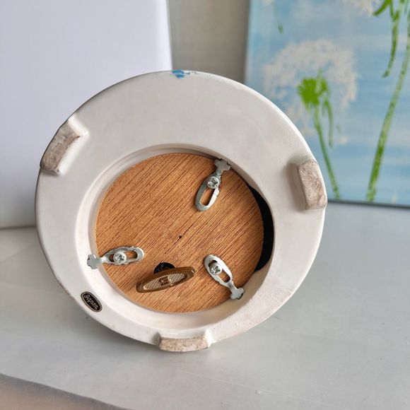 Josef Originals LOVE LETTERS in the Sand Musical Figurine, Vintage Music Box - Picture 7 of 7